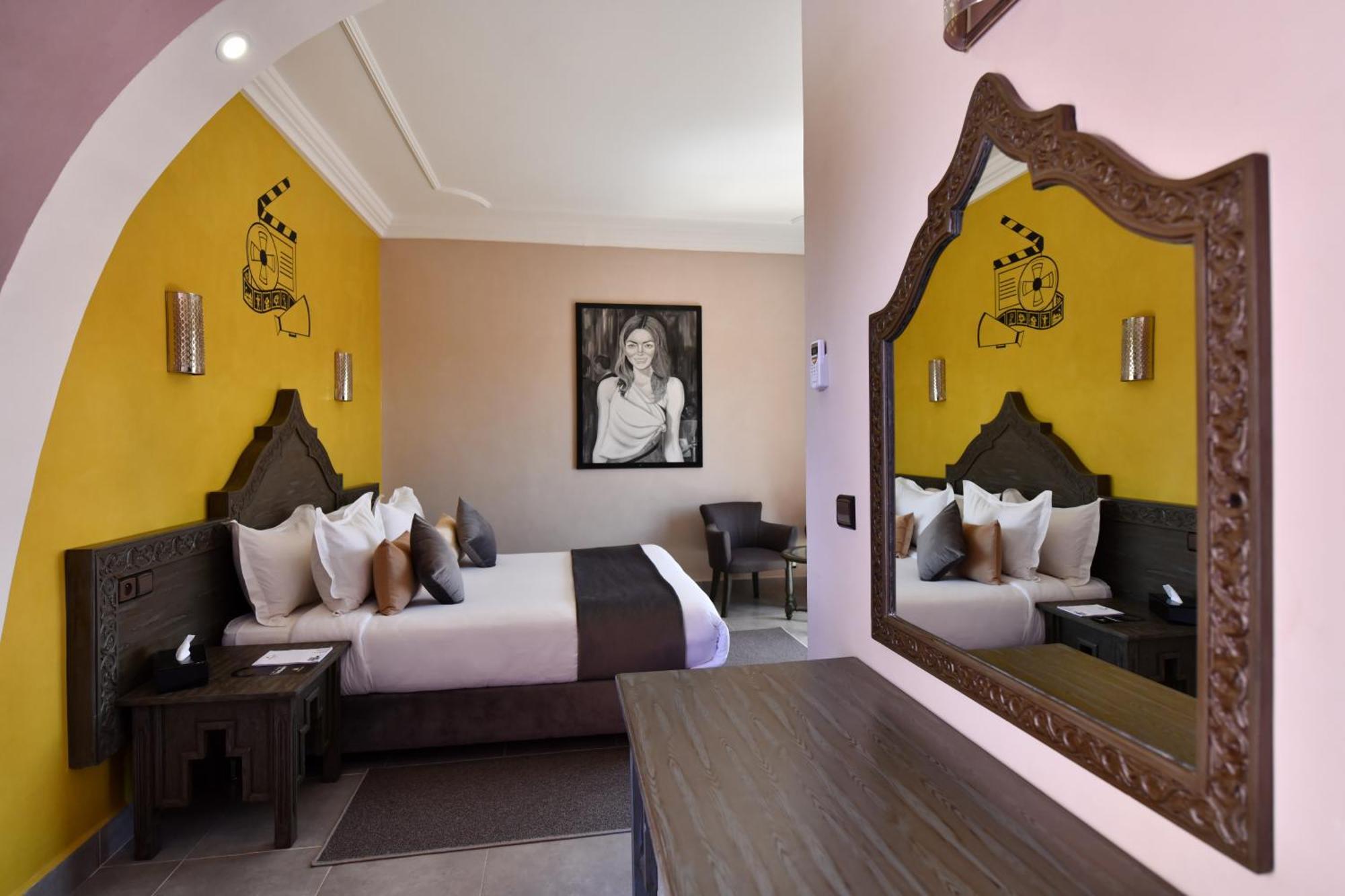 Deluxe Double Room,1758326721:JPEG
